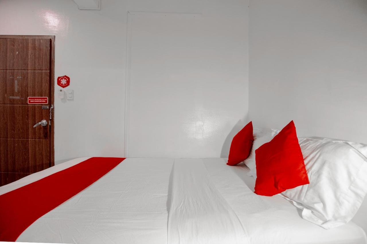 Hotel Super Oyo 134 The Bedstation Mandaluyong Zewnętrze zdjęcie