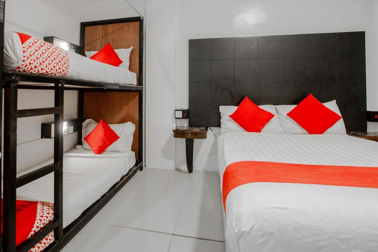 Hotel Super Oyo 134 The Bedstation Mandaluyong Zewnętrze zdjęcie