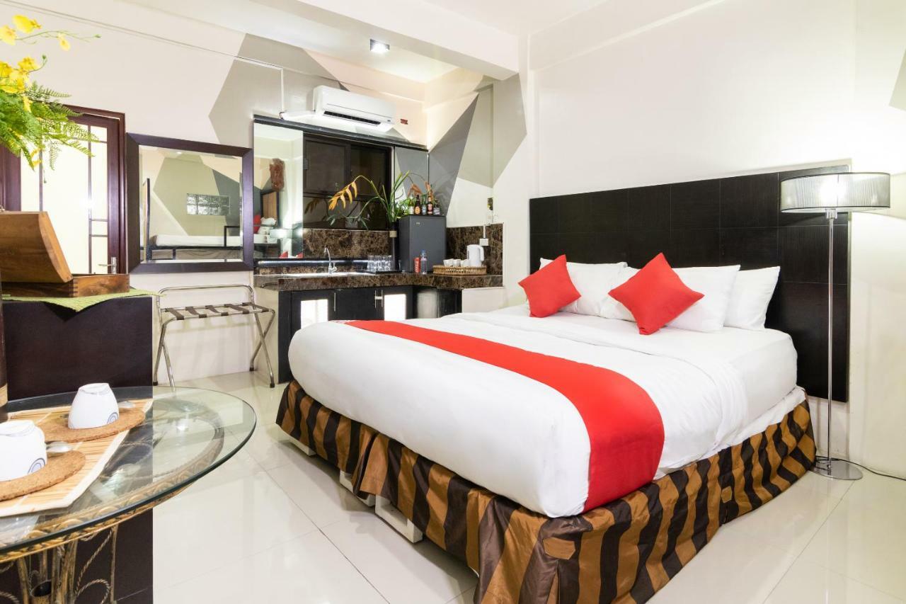 Hotel Super Oyo 134 The Bedstation Mandaluyong Zewnętrze zdjęcie